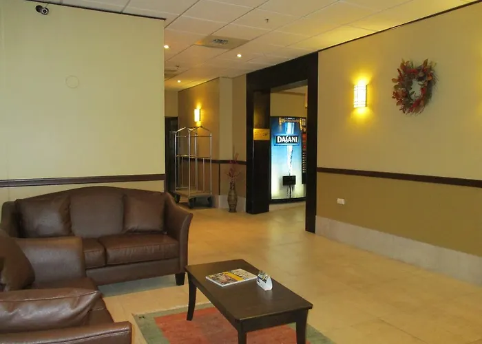 Days Inn By Wyndham Renfrew Conference Centre